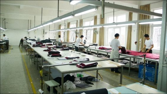 深圳正大鼎尚服裝廠 深圳正大鼎尚服裝廠